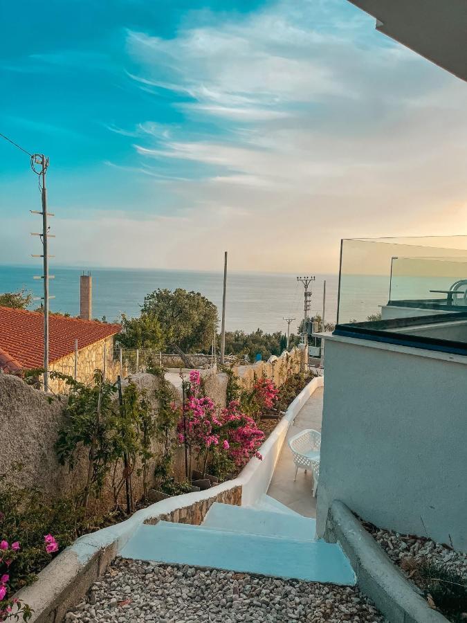 Gogo's Boutique Hotel 4*